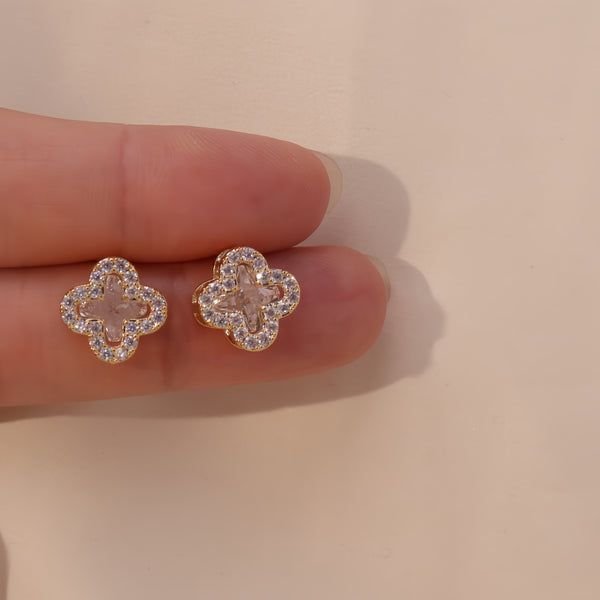 CLOVER EARRINGS